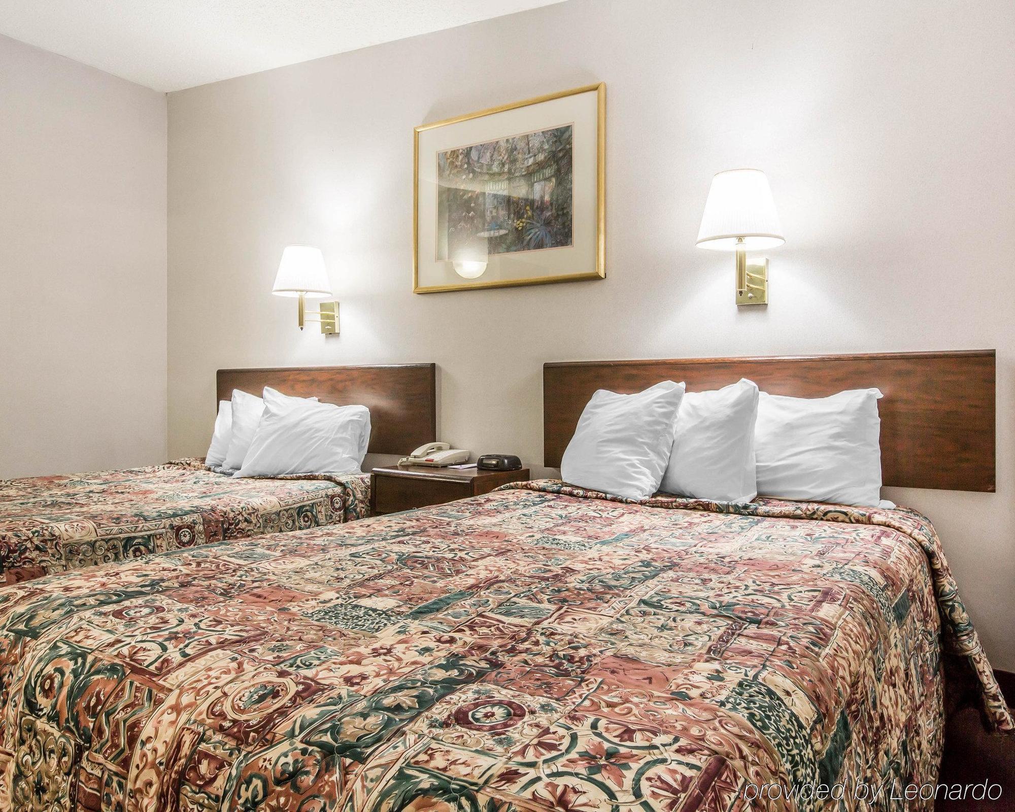 Rodeway Inn & Suites New Paltz- Hudson Valley Екстер'єр фото